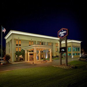 Hampton 3*